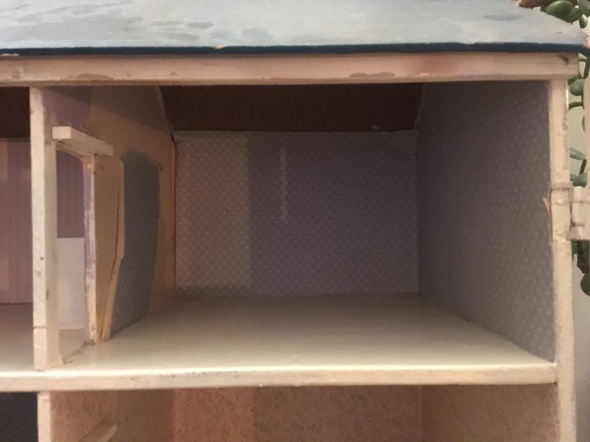 Bedroom II (upstairs, right)