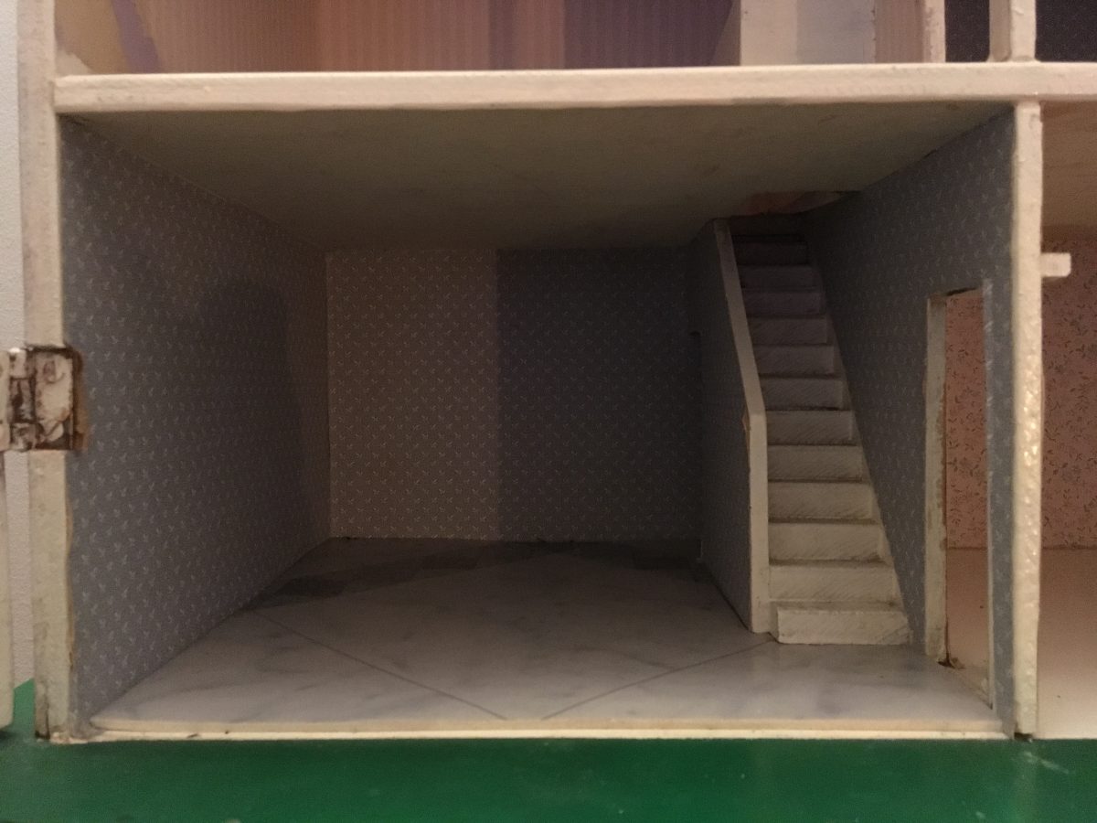 Kitchen and stairs (ground floor, left)